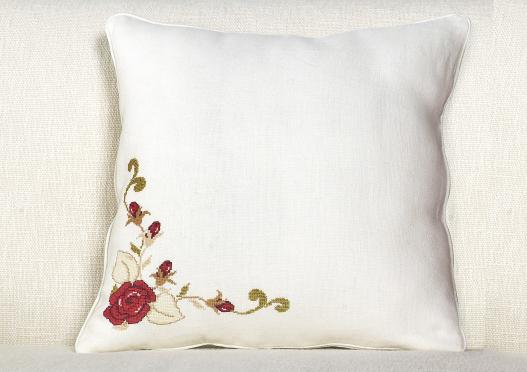 Coussin au point de croix Roselline