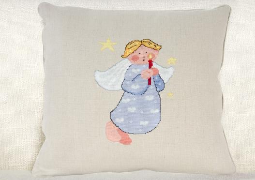 Coussin au point de croix Angelo