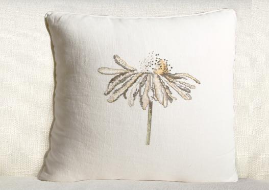 Coussin au point de croix Margherita