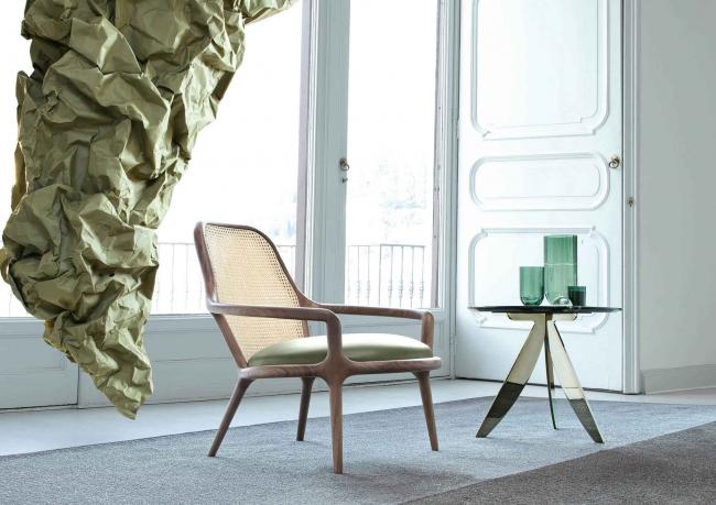 Fauteuil en noyer canaletto de design Patti 