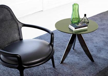 Fauteuil design Patti noir avec  petite table Circus laquée vert - BertO