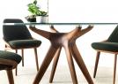 Table ronde Stiv avec plateau en verre et structure en noyer Dark Oil - BertO