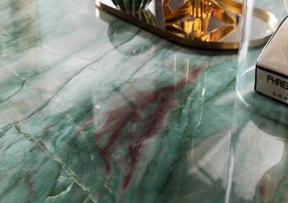 Plateau détail table basse Riff Emerald Quarzite - BertO