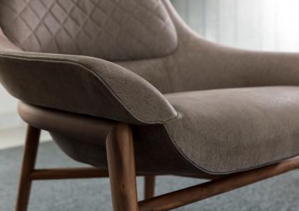 Fauteuil de design en cuir et bois Hanna – BertO Salotti