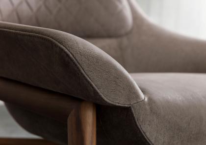 Fauteuil de design en cuir et bois Hanna – Berto Salotti