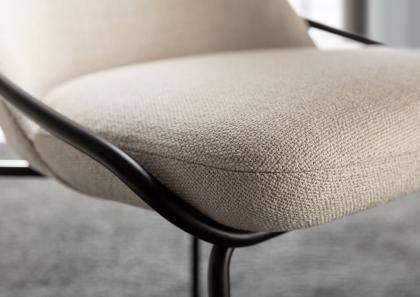 Chaise de design Jackie sans bras  avec structure métallique tubulaire - BertO Salotti